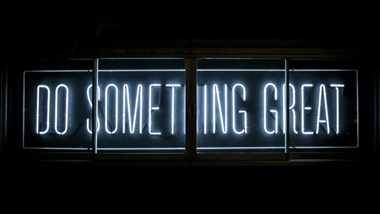 Do Something Great neon sign